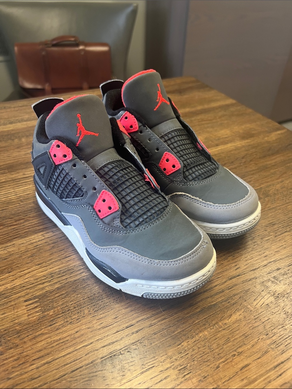 Kids Jordan 4 - Size 13.5